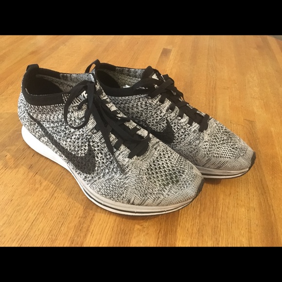 Nike Shoes - (💎SALE!) Nike Flyknit Racer